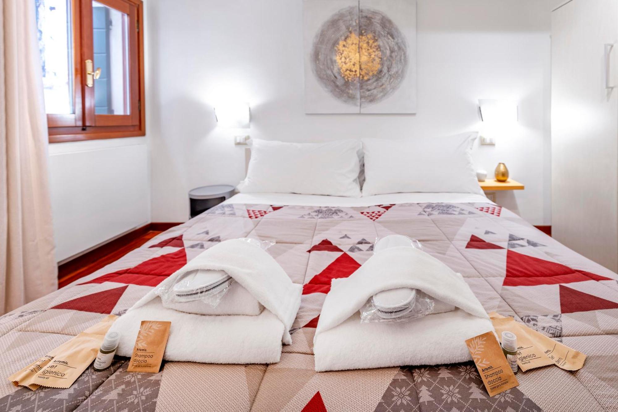 Glass House - Loft 2 Minutes To Rialto Bridge & View เวนิส ภายนอก รูปภาพ