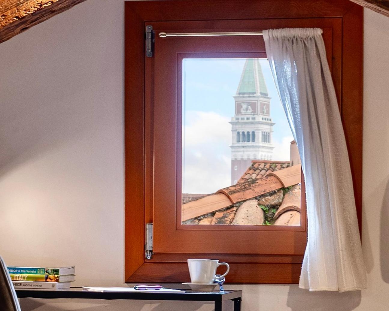 Glass House - Loft 2 Minutes To Rialto Bridge & View เวนิส ภายนอก รูปภาพ